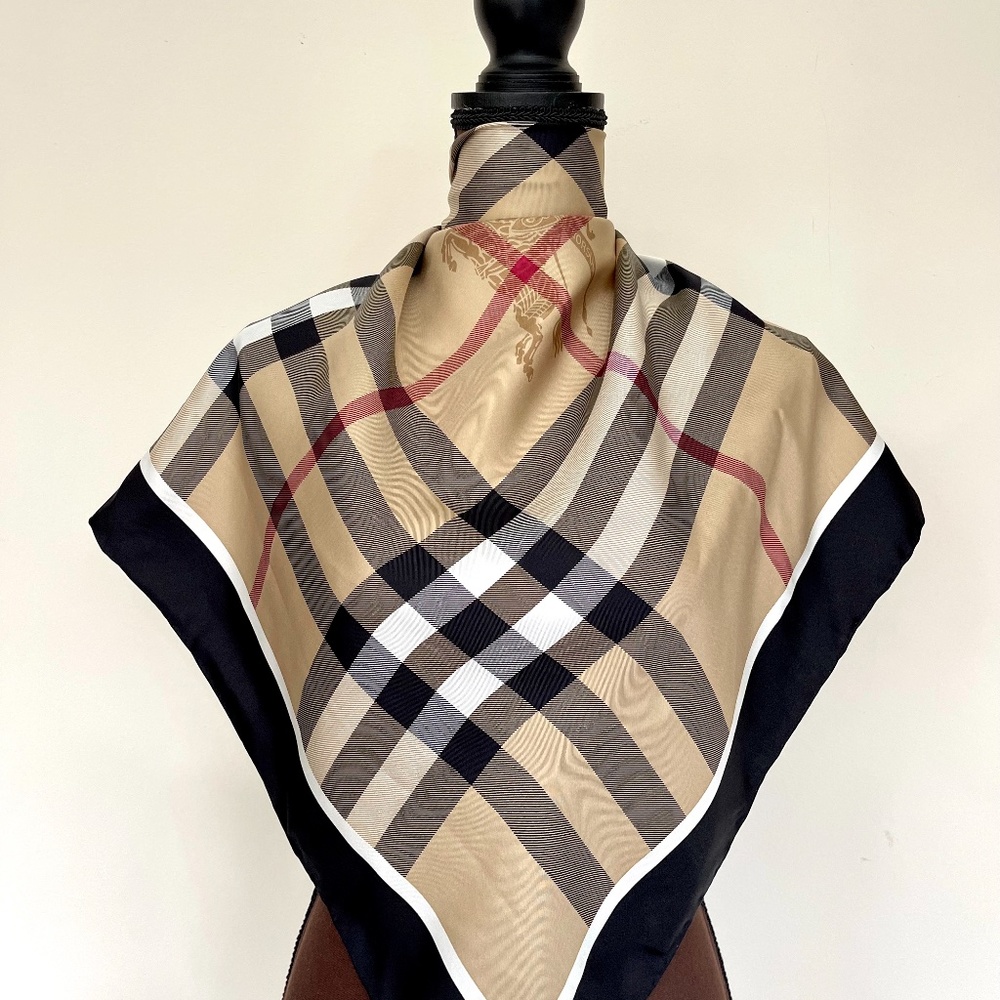 New Unisex Burberry Scarf Beige Check Black Border Silk Wrap - Picture 12 of 12